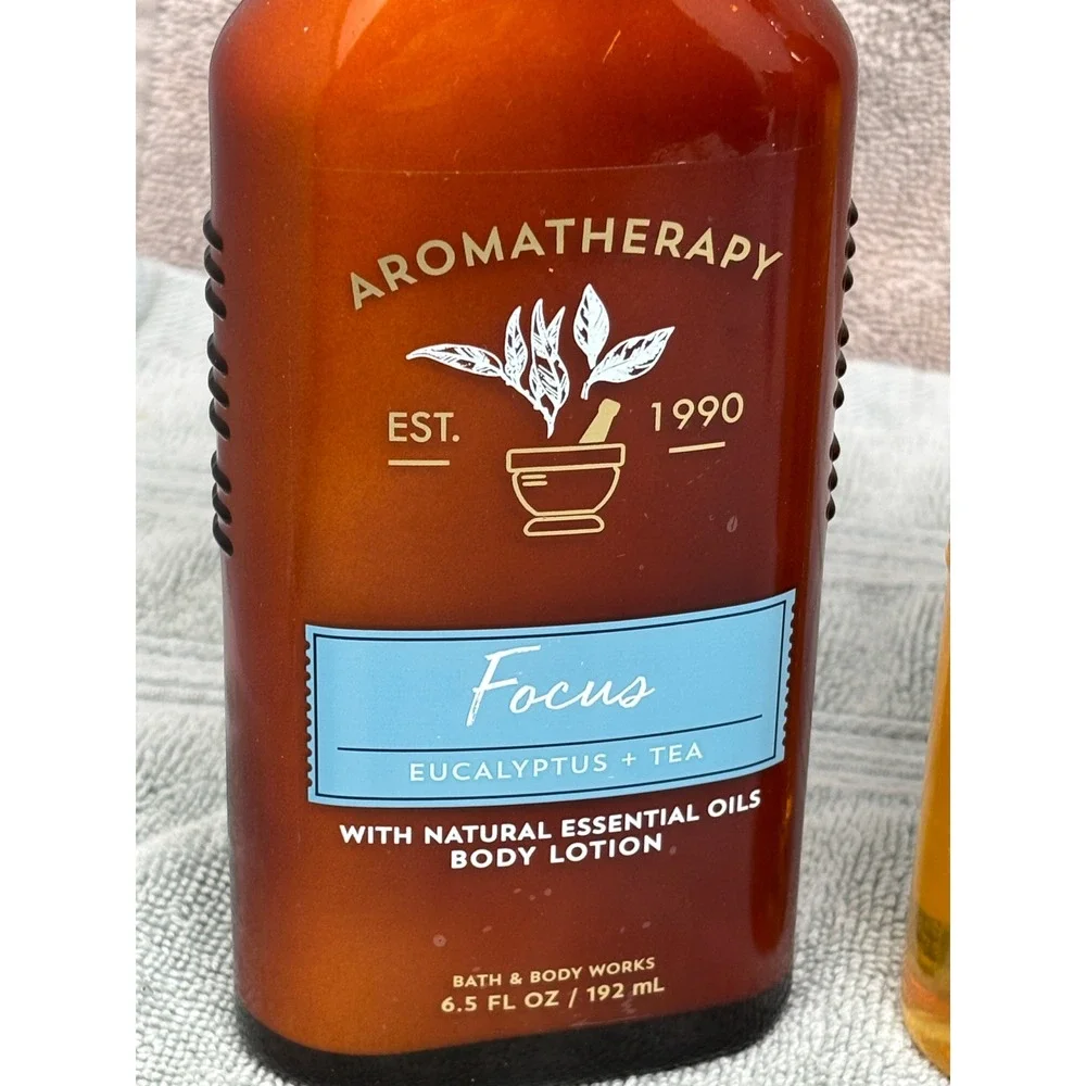 Bath & Body Works Aromatherapy Focus Eucalyptus Tea Lotion & Body Wash‎ Set